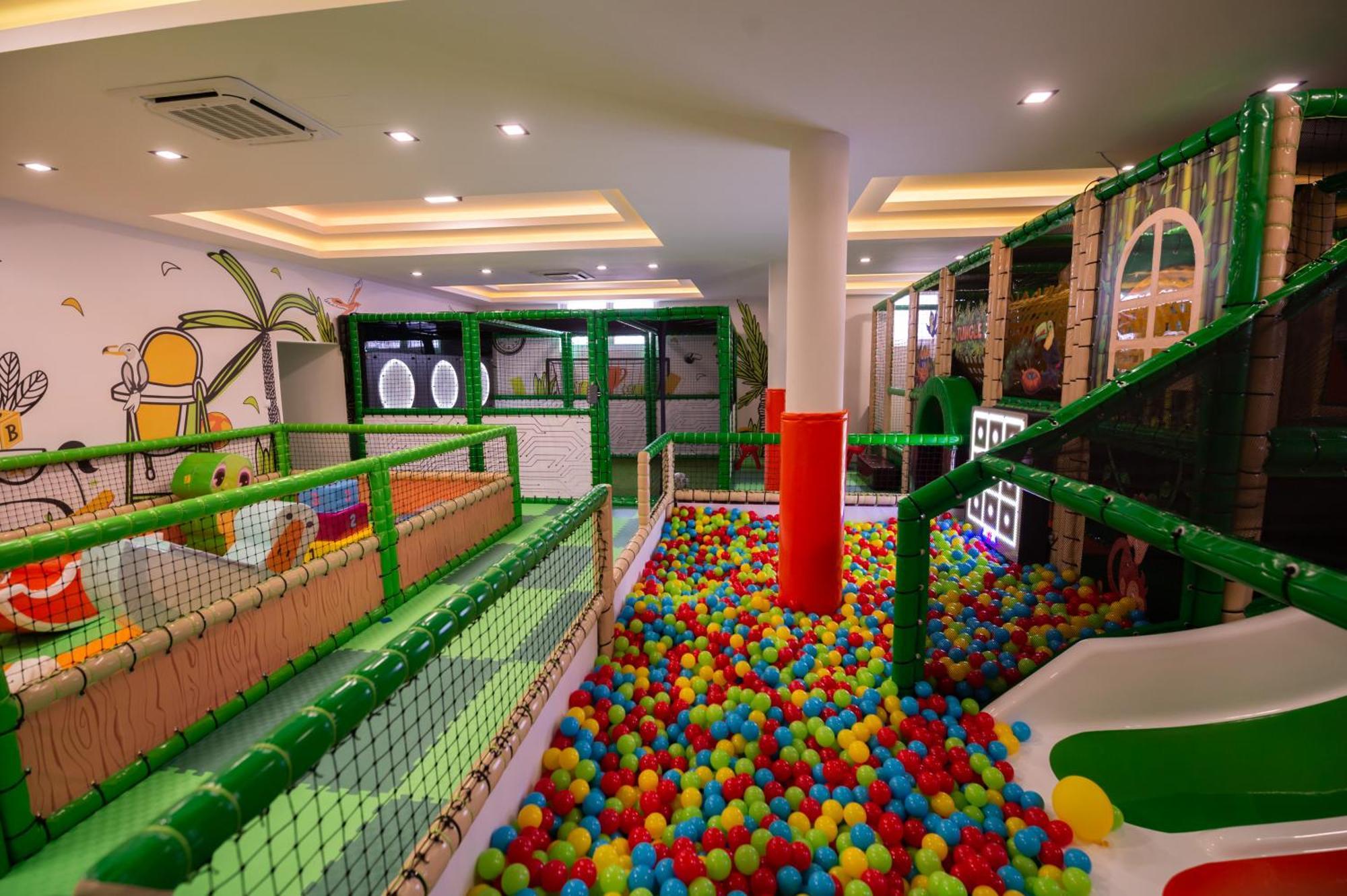 Hotel Nest บิเยลยินา ภายนอก รูปภาพ
