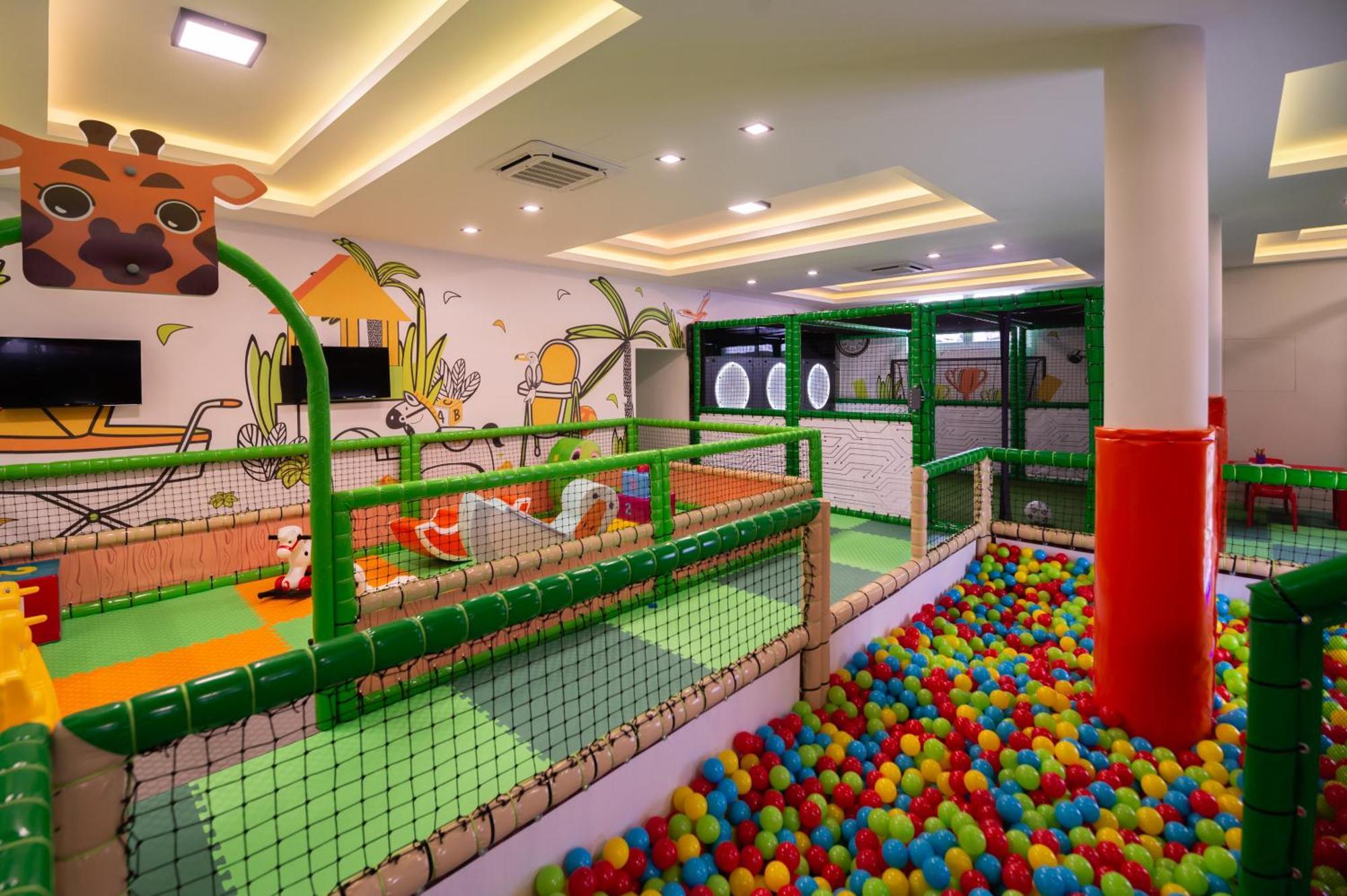 Hotel Nest บิเยลยินา ภายนอก รูปภาพ