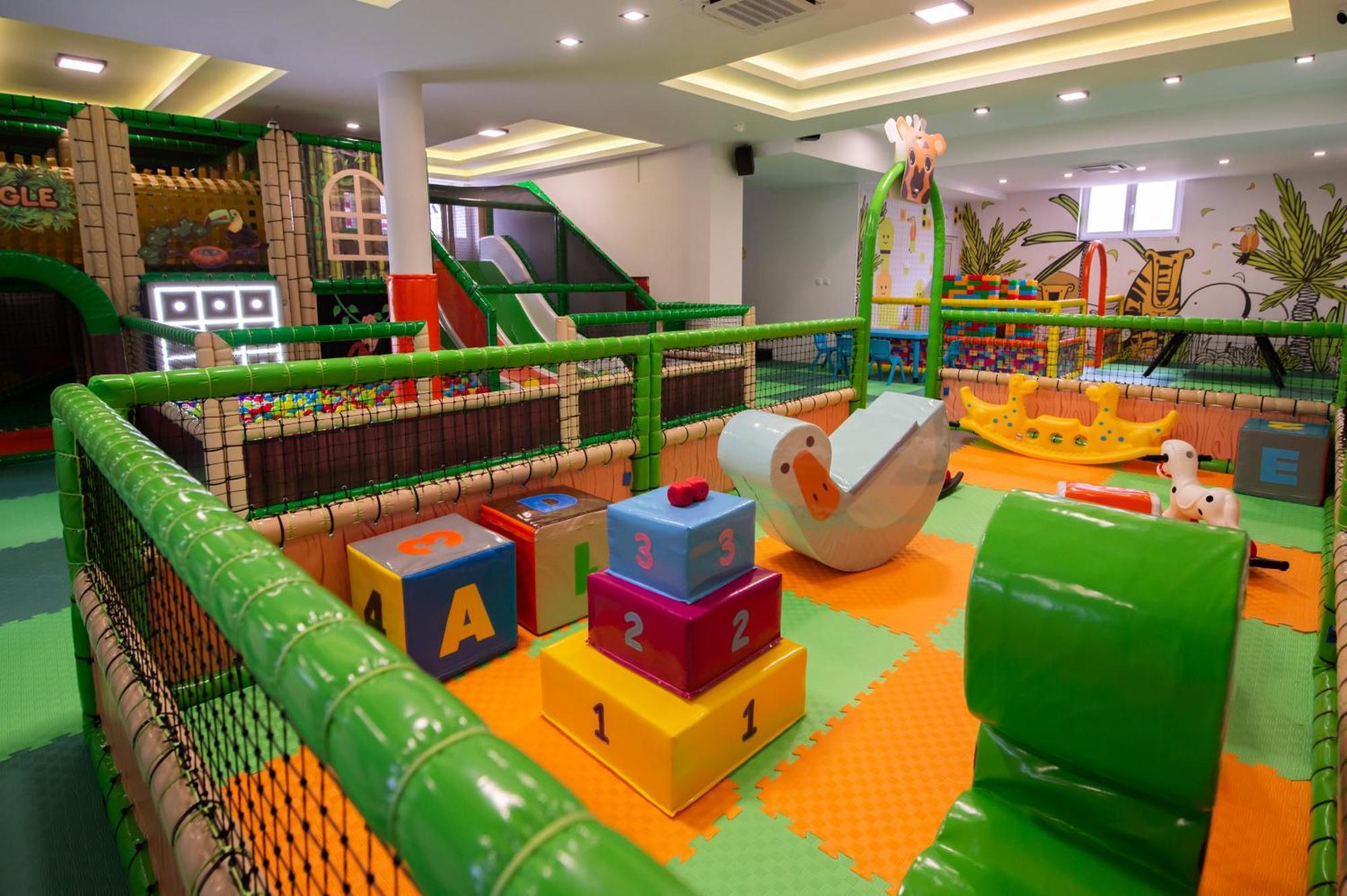 Hotel Nest บิเยลยินา ภายนอก รูปภาพ