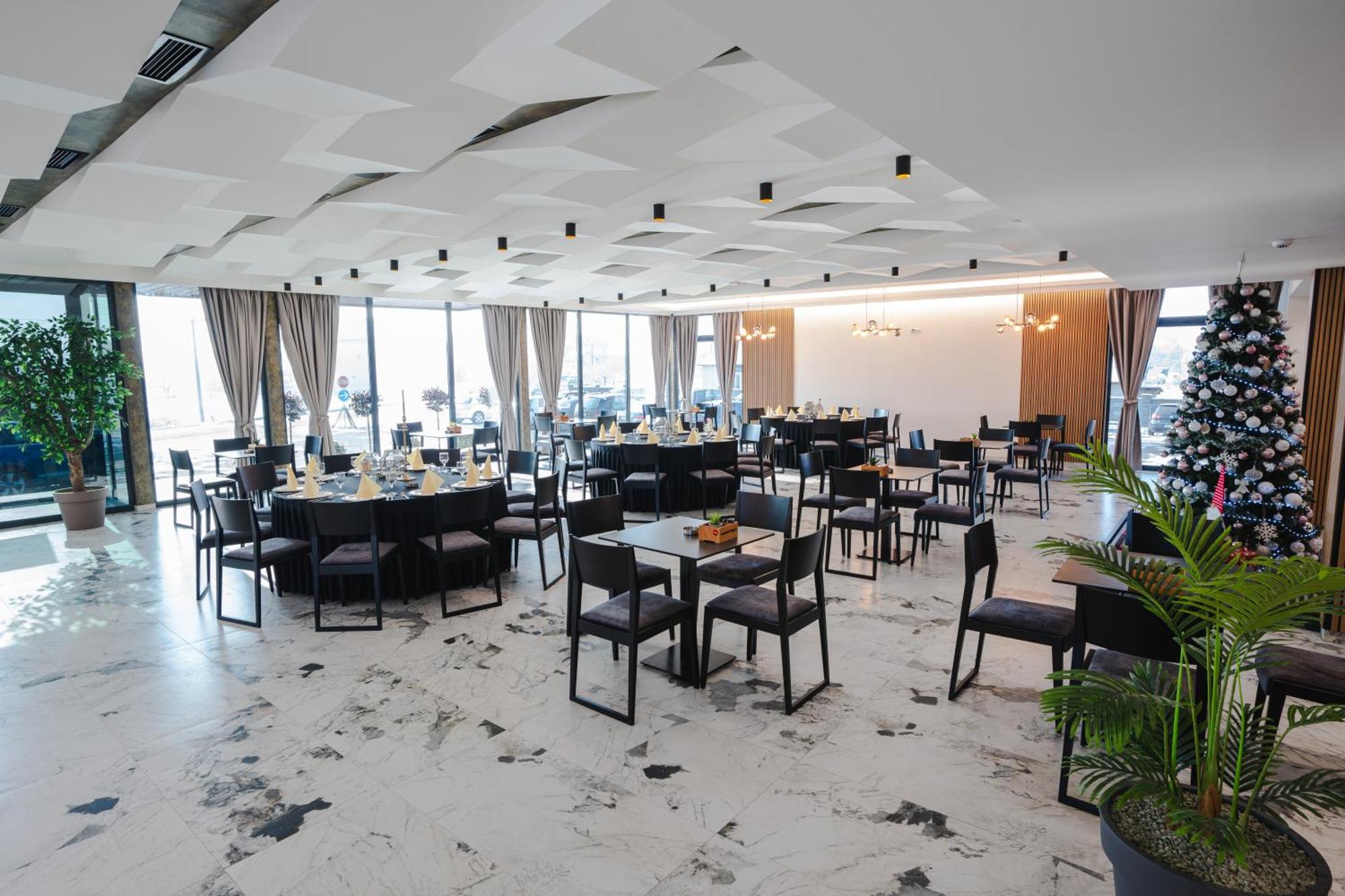 Hotel Nest บิเยลยินา ภายนอก รูปภาพ
